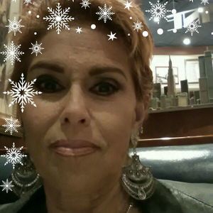 Meet your Posher, Ellen